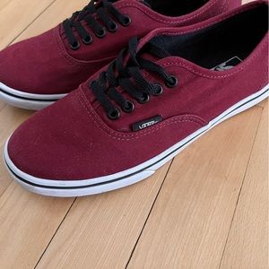 Vans “off the wall” canvas shoes Sz 6 women’s/4.5 mens